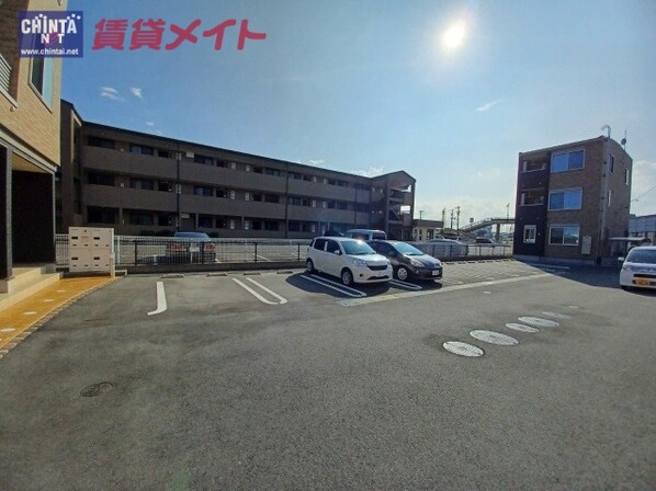 内部駅 徒歩4分 1階の物件外観写真